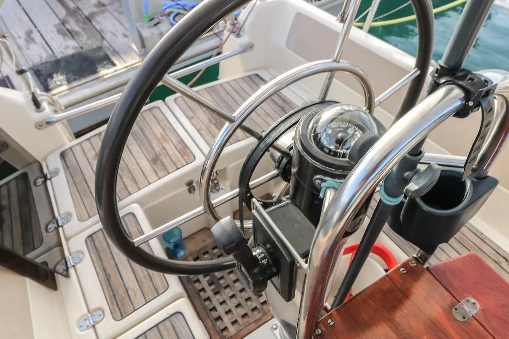 Botel Hotel Pasito Blanco Sailboat Xperience