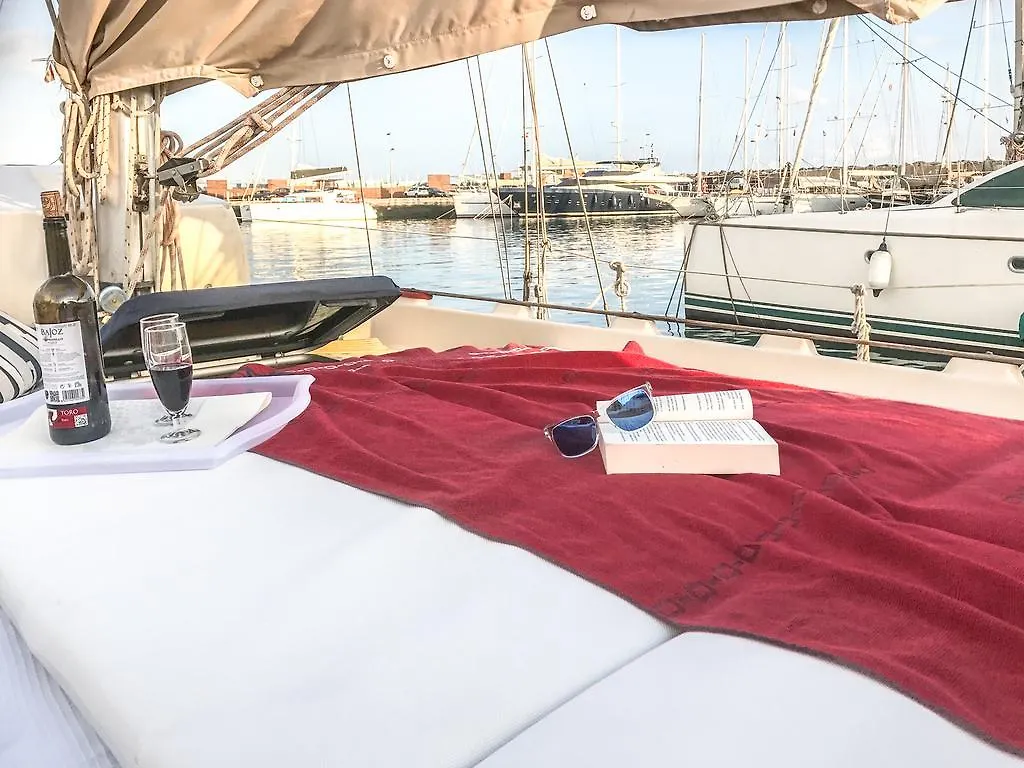 Pasito Blanco Sailboat Xperience Hotel 0*, Pasito Blanco